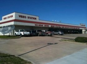 Exterior of the last remaining Video Station in Taylor, Texas